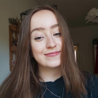 Natália Nálešníková is a member of the outreach and content team at LiveAgent. Outside of work, she enjoys reading books and planning low-cost trips, preferably in the mountains. She is also a coffee enthusiast and minimalist, finding joy in the simplicity of life. Natália Nálešníková