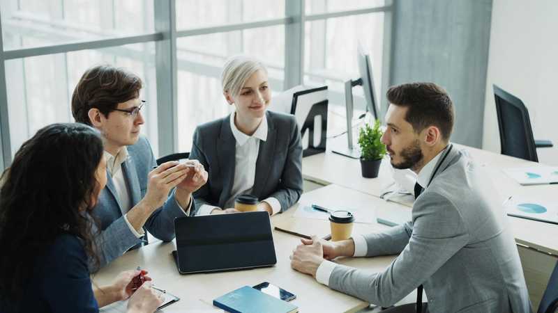 B2B visibility on LinkedIn
